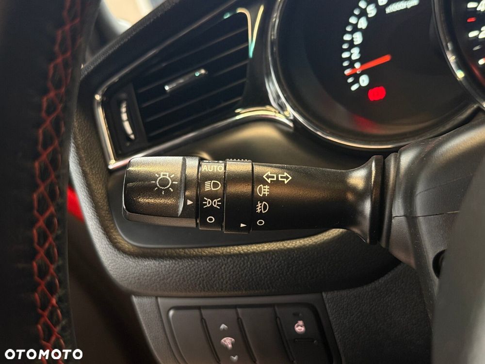 Kia Ceed - 22