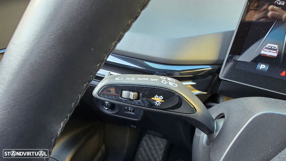 MG MG4 64 kWh Luxury - 13