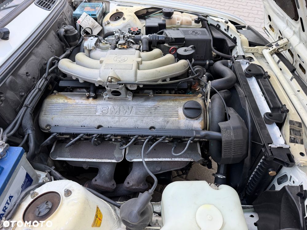 BMW Seria 3 320i - 28