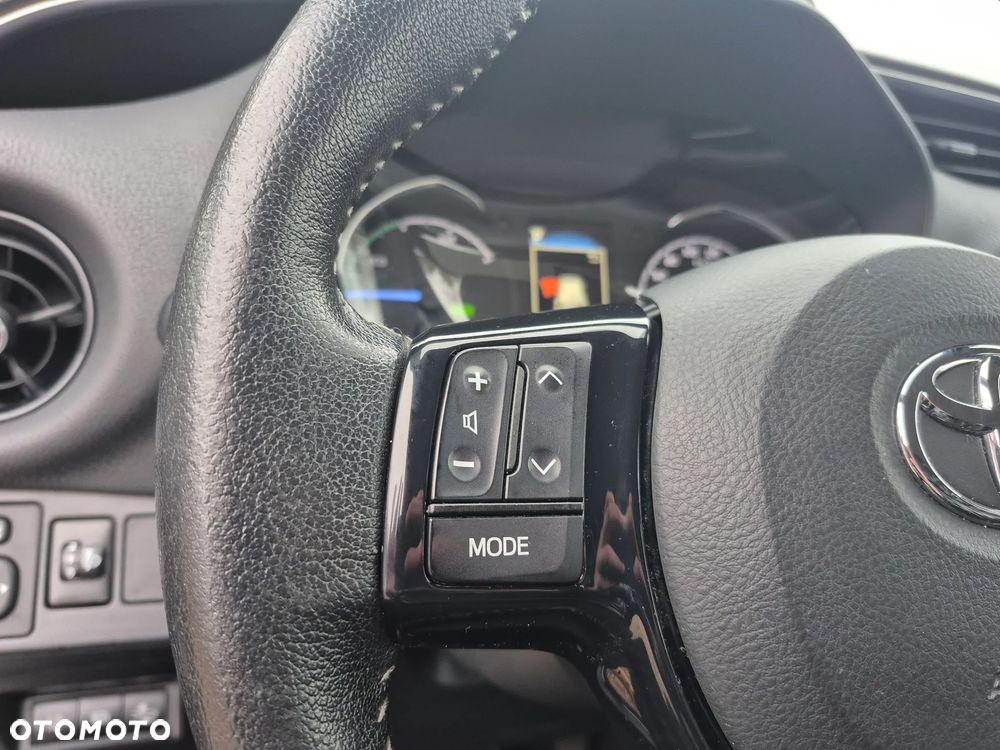 Toyota Yaris Hybrid 100 Premium - 14