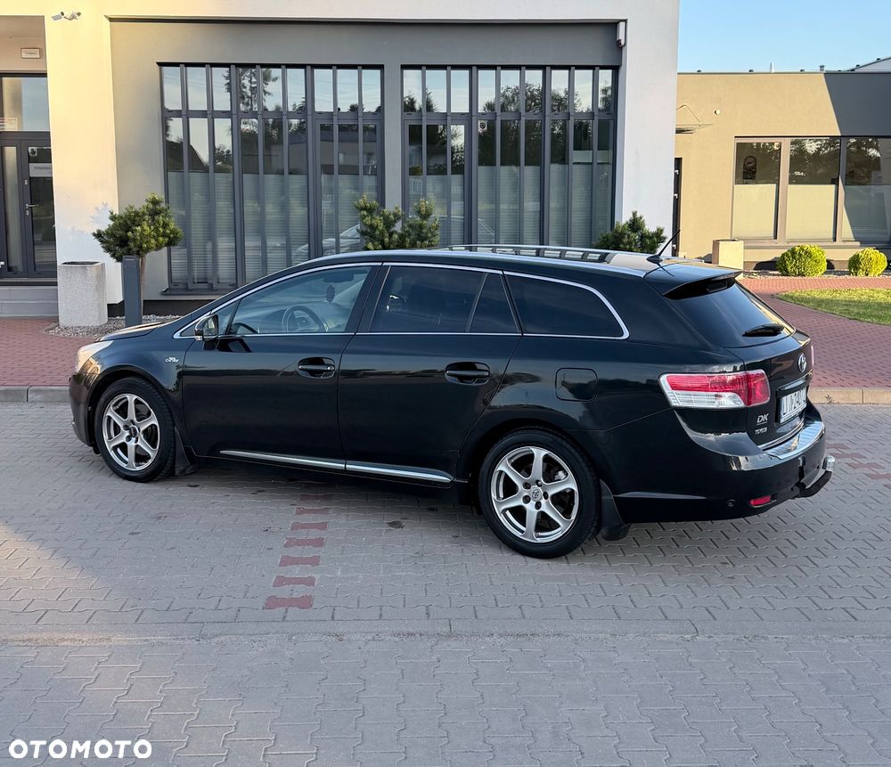 Toyota Avensis 2.2 D-4D Prestige NAVI - 15