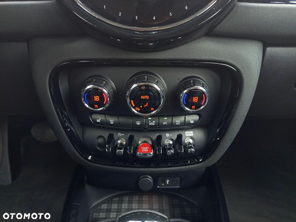 MINI Clubman - 18
