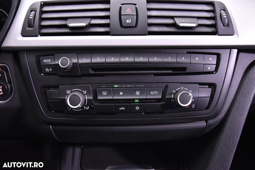 BMW Seria 3 320i Aut. - 18