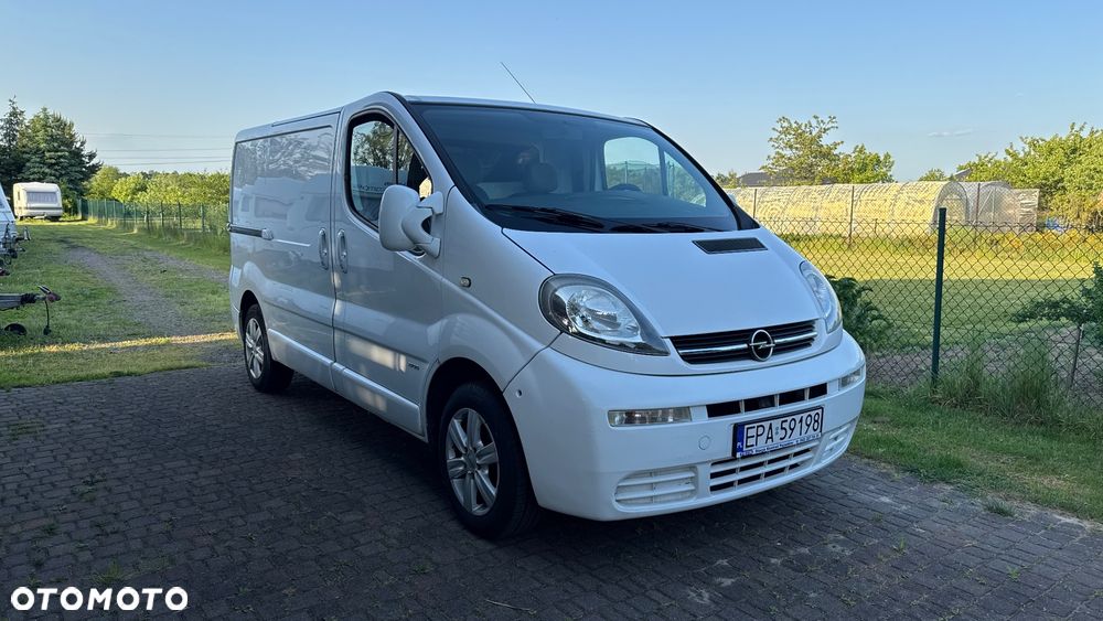 Opel Vivaro - 1