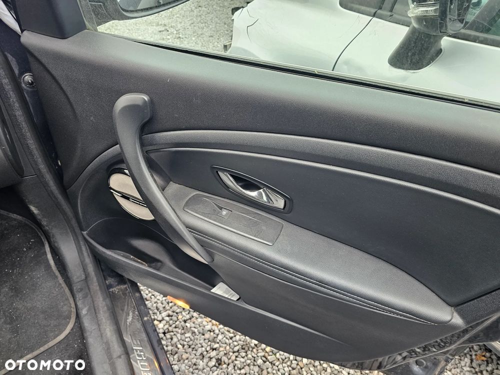 Renault Megane 1.5 dCi Energy Bose EU6 - 11