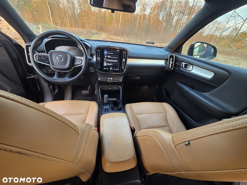 Volvo XC 40 D4 AWD Momentum - 7
