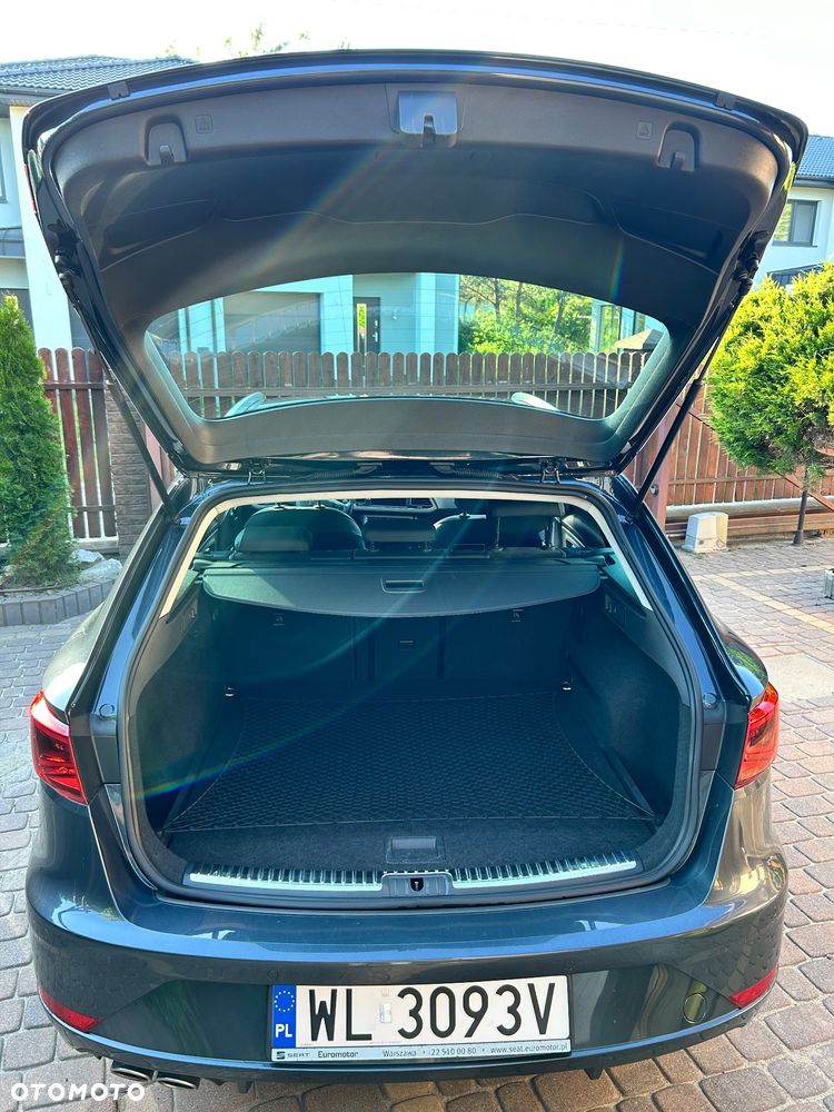 Seat Leon 1.5 eTSI Xcellence DSG - 6