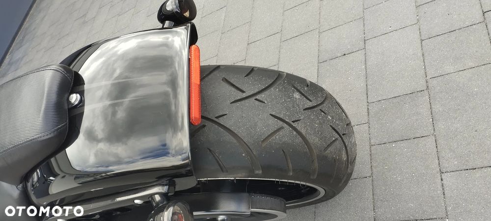 Harley-Davidson FXSB Breakout - 19