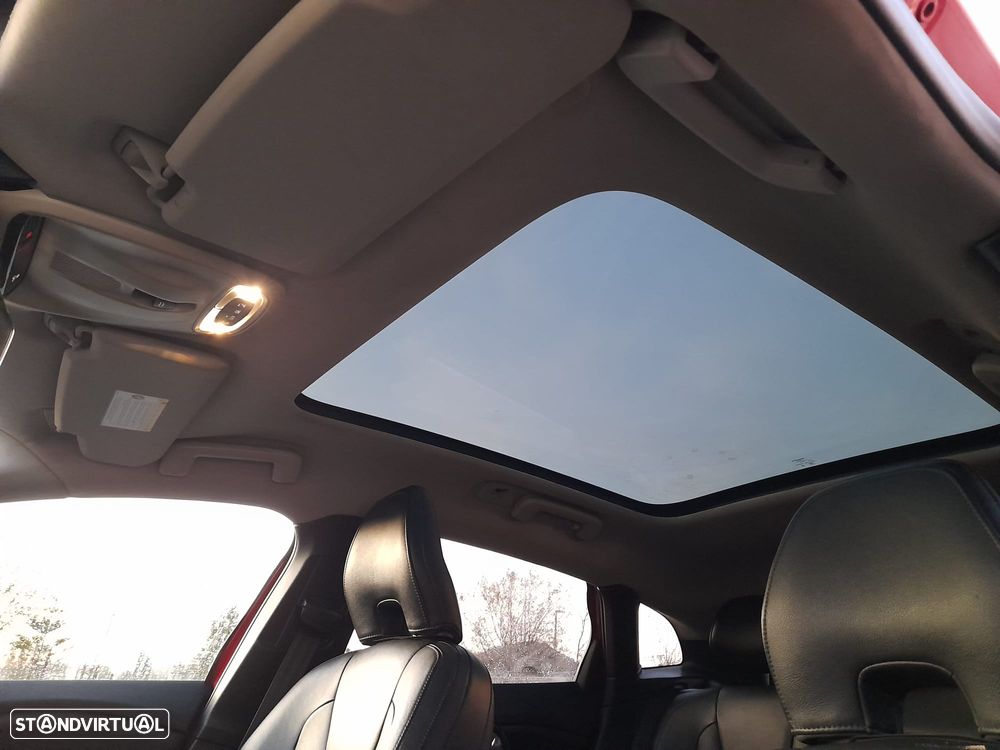 Volvo V40 D4 Summum - 7