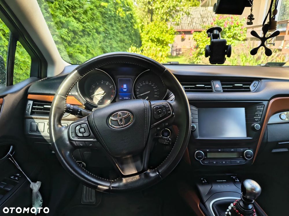 Toyota Avensis 1.8 Premium - 27