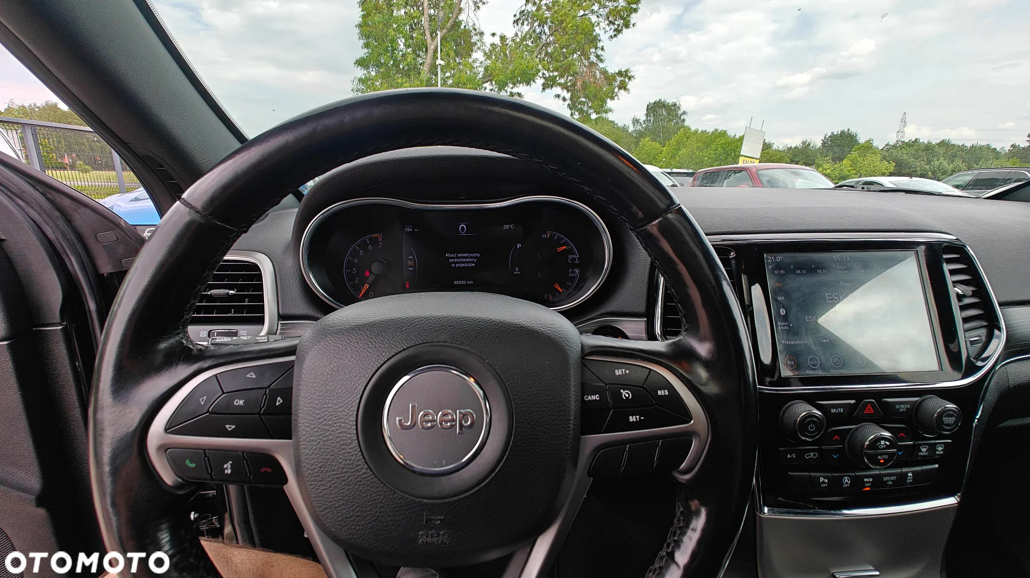 Jeep Grand Cherokee - 23