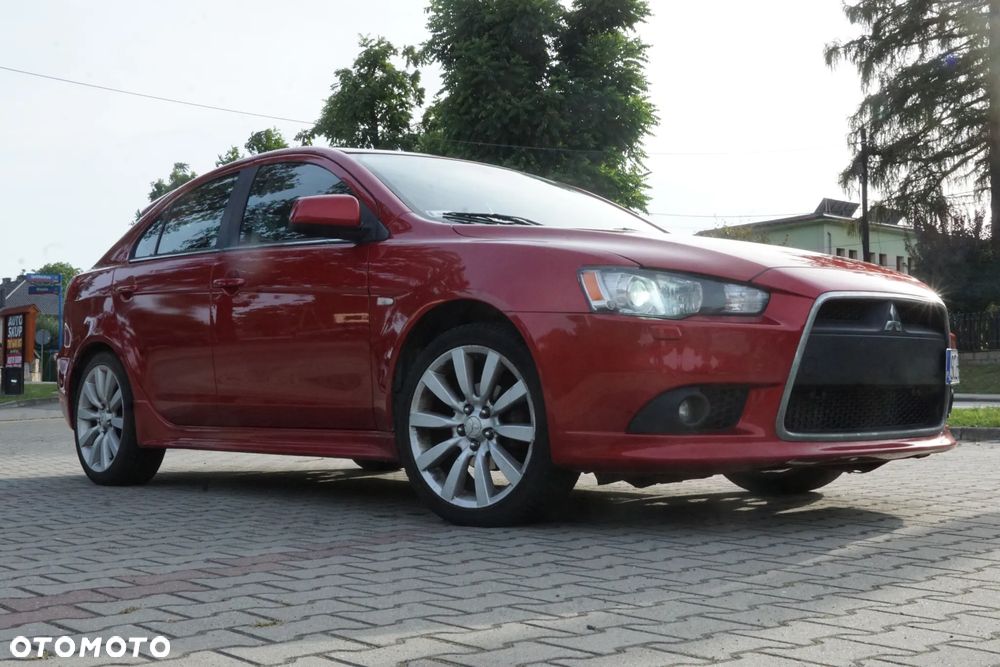 Mitsubishi Lancer 2.0 DID Instyle NAVI - 2