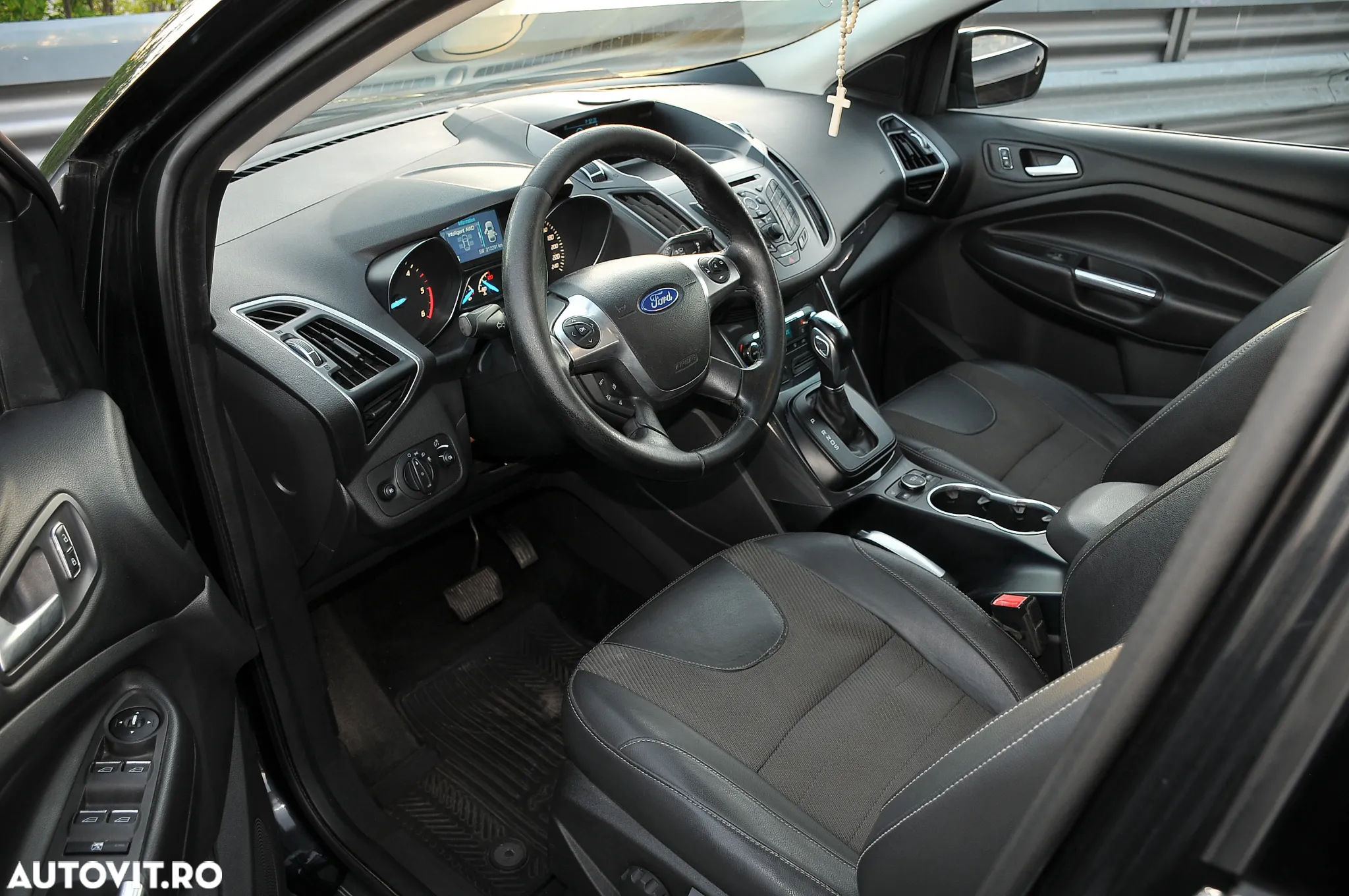 Ford Kuga 2.0 TDCi 4x4 Aut. Titanium - 11