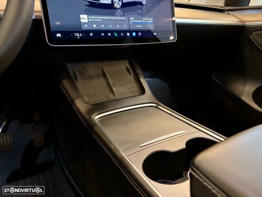 Tesla Model Y Tração Traseira - 27