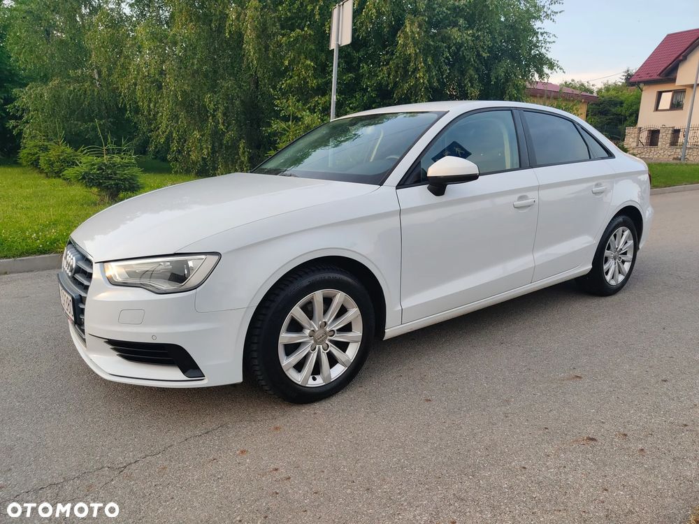 Audi A3 Limousine 1.6 TDI (clean diesel) Attraction - 11