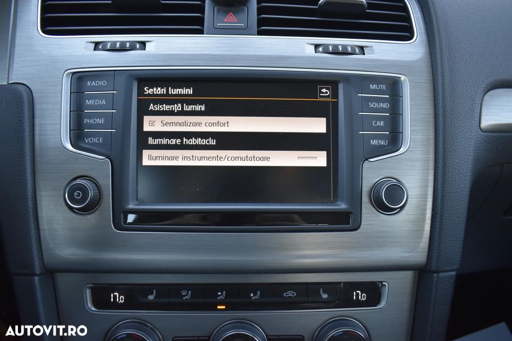 Volkswagen Golf 1.2 TSI BMT Comfortline - 25