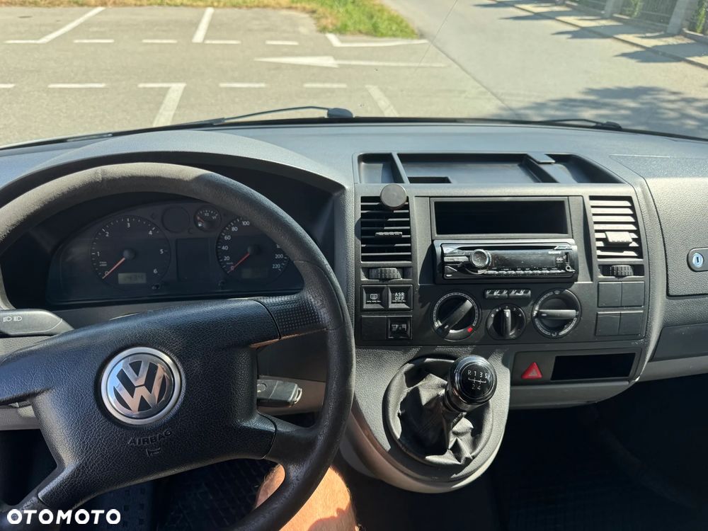 Volkswagen Transporter - 9