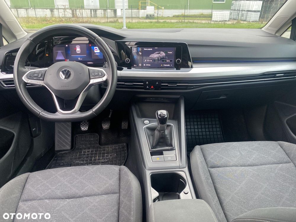 Volkswagen Golf - 11