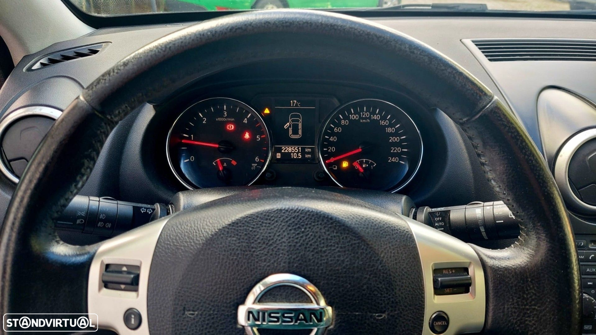 Nissan Qashqai 1.5 dCi Tekna Premium 17 - 15