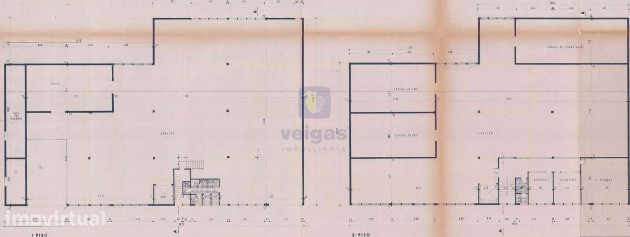 Armazém com 2400 mt2 em 2 pisos e 3000mt2 de logradouro - Grande imagem: 2/12