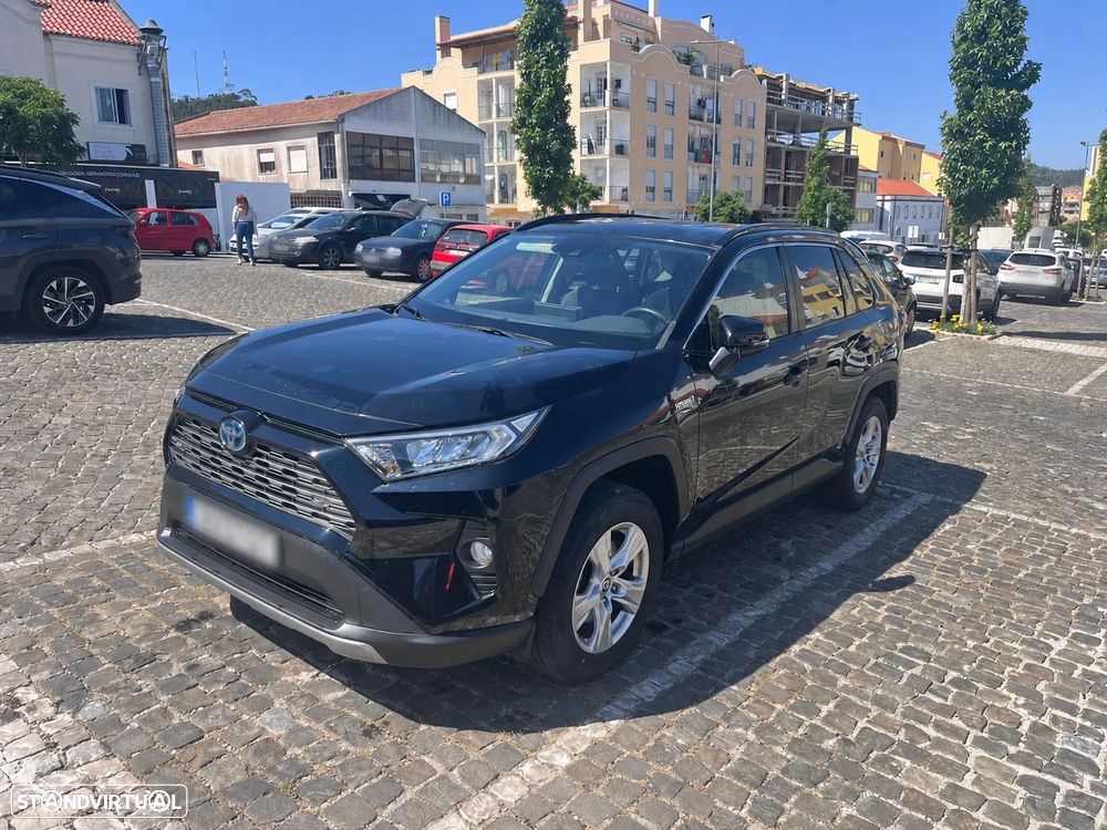 Toyota RAV4 - 1
