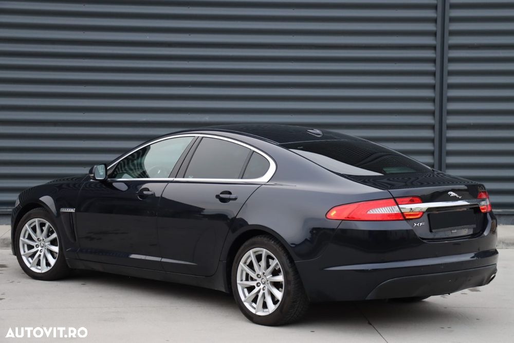 Jaguar XF - 2