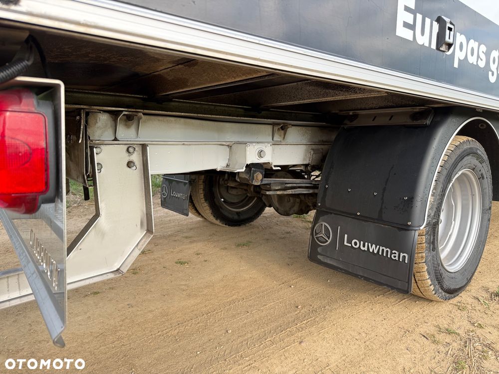 Mercedes-Benz SPRINTER - 15