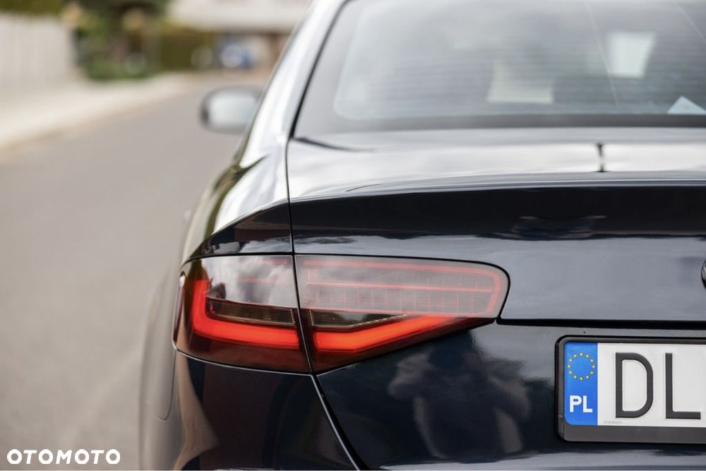 Audi A4 Limousine 2.0 TDI DPF Attraction - 13