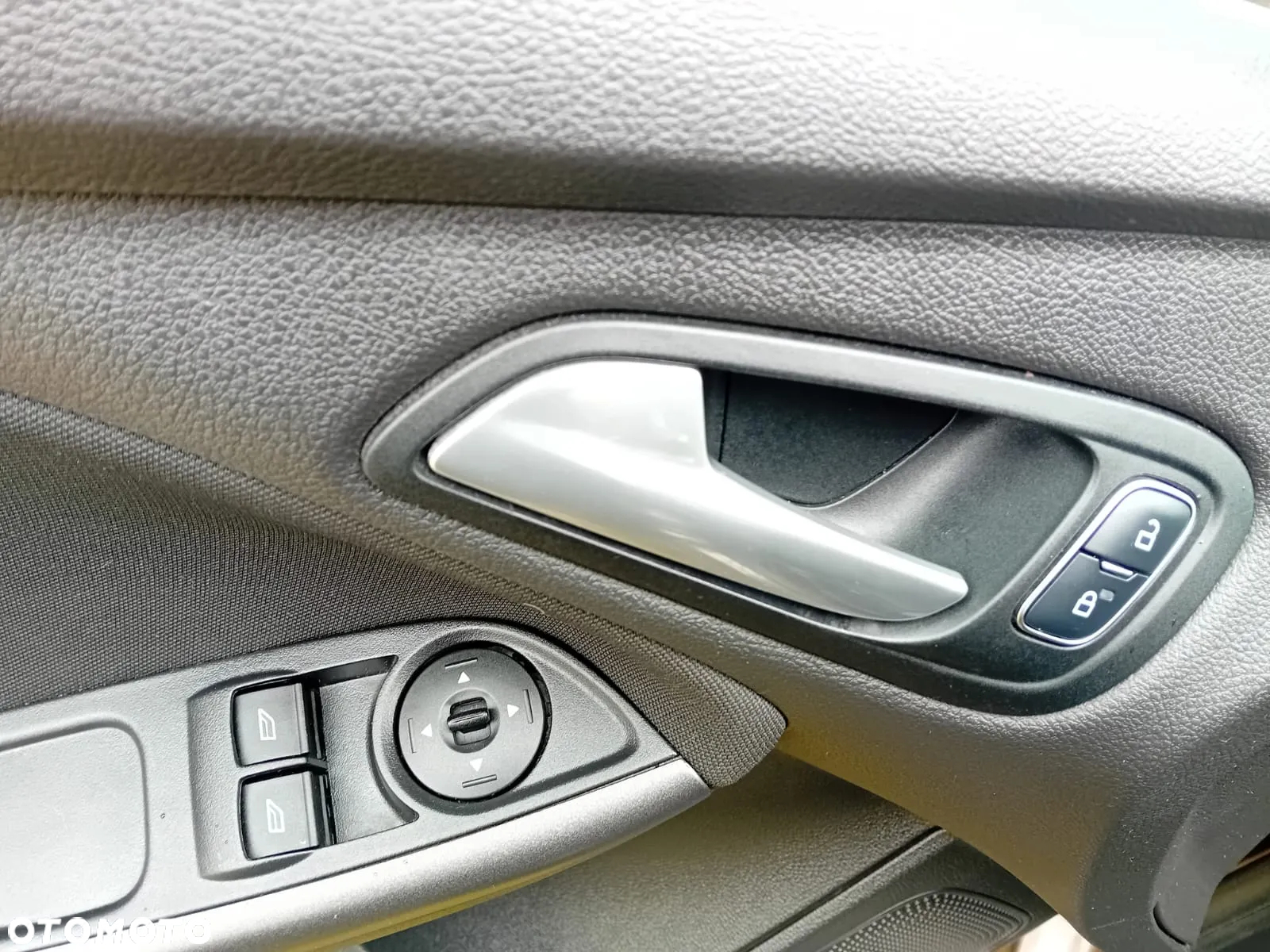 Ford Focus 1.6 Trend - 20