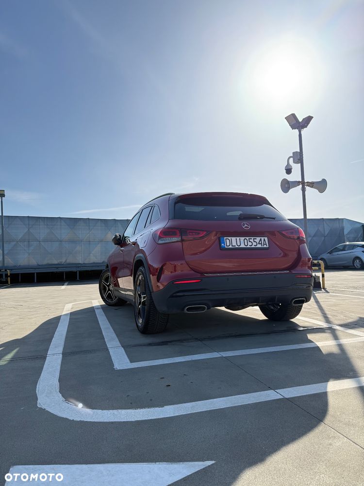 Mercedes-Benz GLA 180 d Business Edition - 4