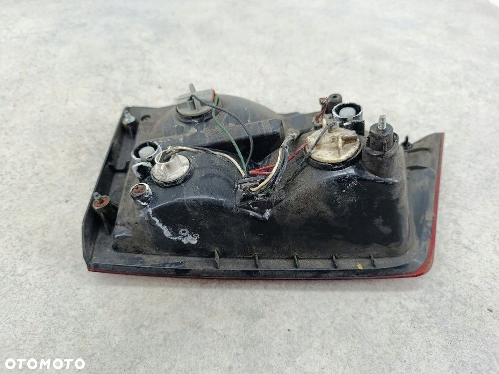 SSANGYONG KYRON PRAWA TYLNA LAMPA KLAPA ORYGINAŁ 83604-09 - 6