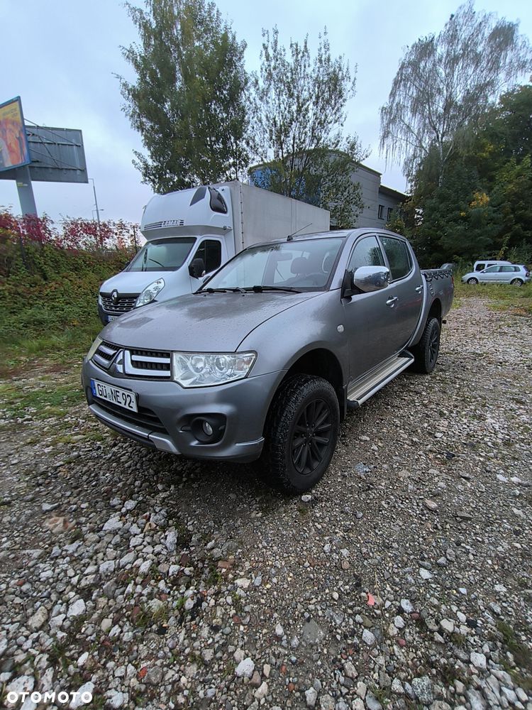 Mitsubishi L200 2015 photo 3