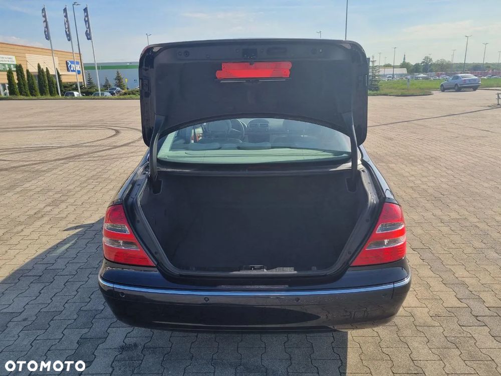 Mercedes-Benz Klasa E 320 Elegance - 15