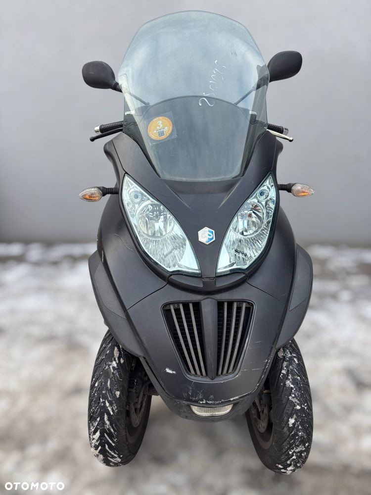 Piaggio MP-3 - 14