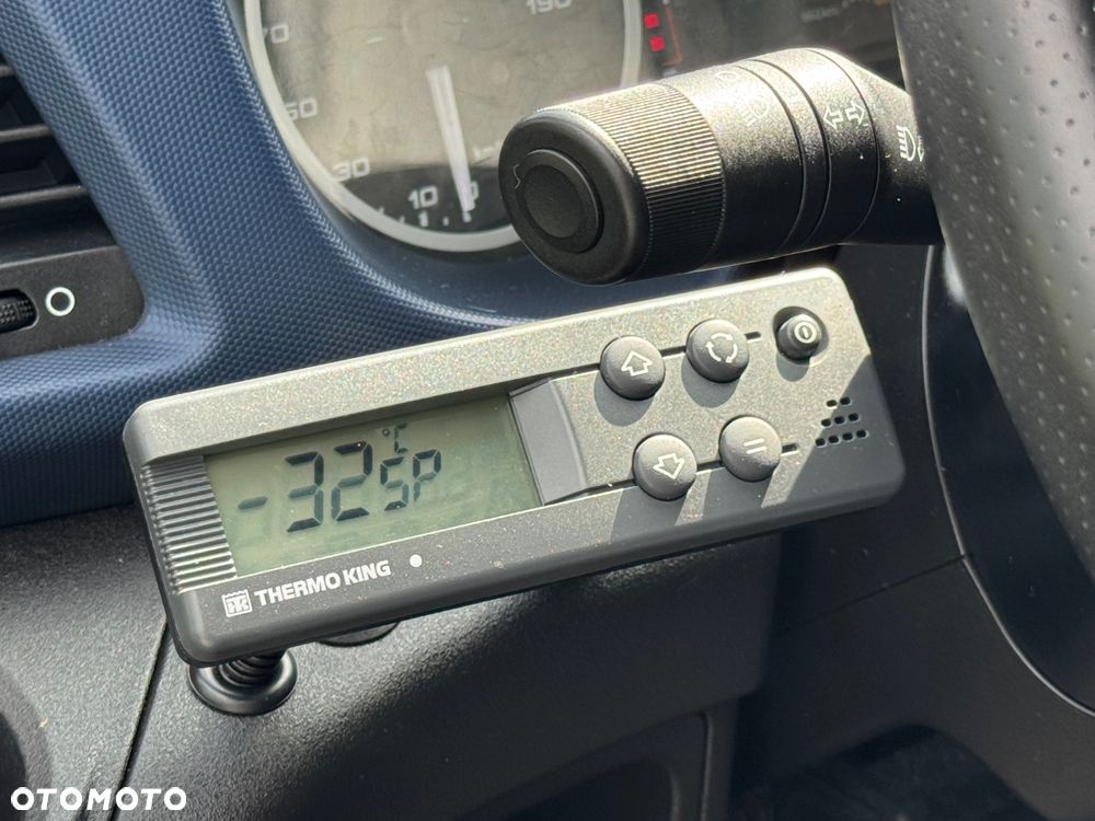 Iveco Daily‼️72C18‼️2021r 3.0 HI-MATIC Chłodnia/Mroźnia zakres -32C THERMO KING V-500 MAX Źródło Zasilania 400V Grube Ściany/Podłoga Przegroda komorowa‼️ Full LED na bliźniaku Salon Polska DMC7200kg - 19