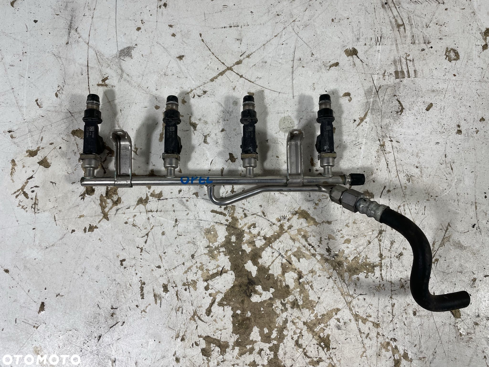 OPEC CORSA C VECTRA B ASTRA G 1.4 1.6 LISTWA WTRYSKOWA WTRYSKI WTRYSK 25313846 - 1