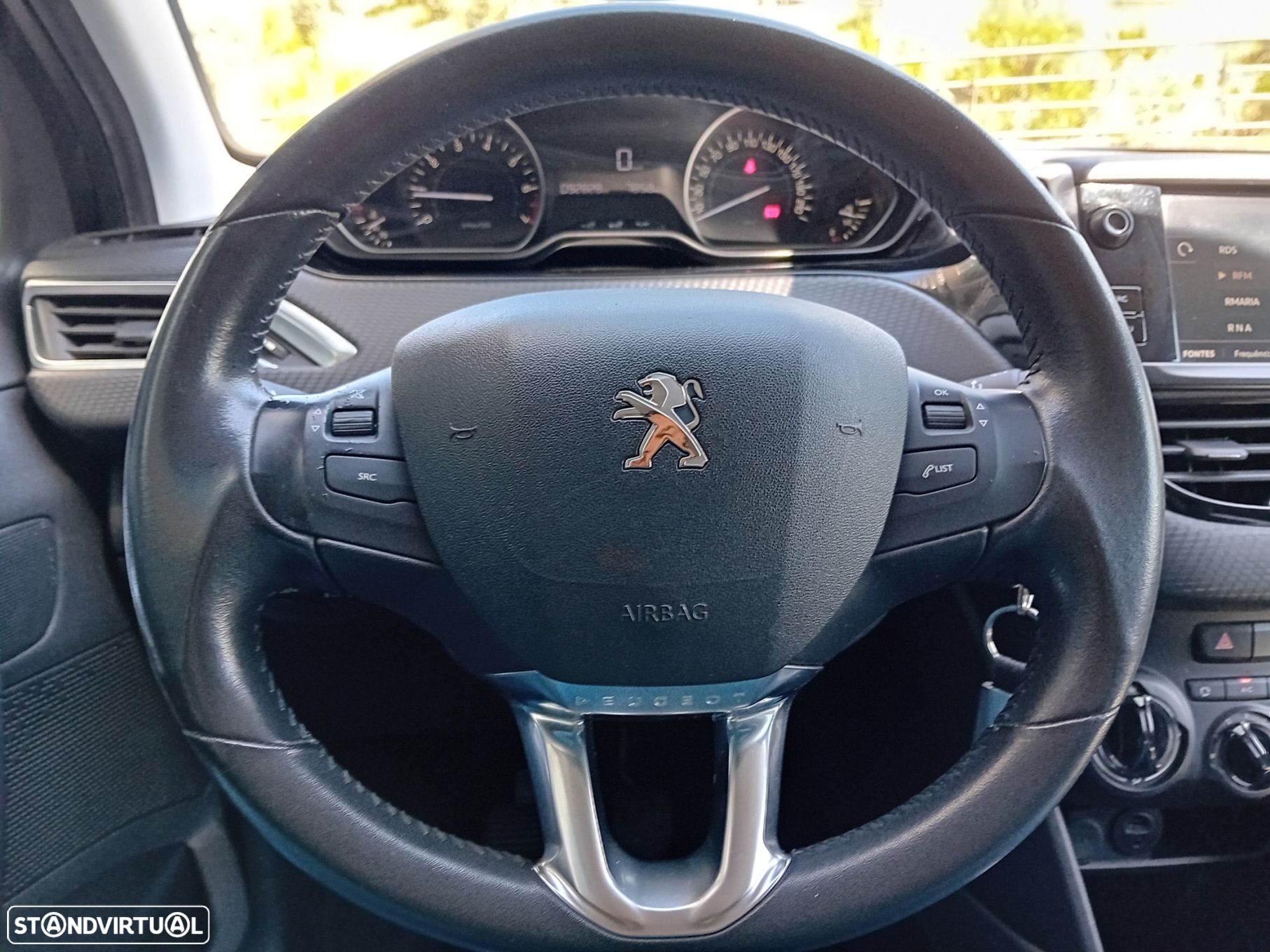 Peugeot 2008 1.2 PureTech Style - 21