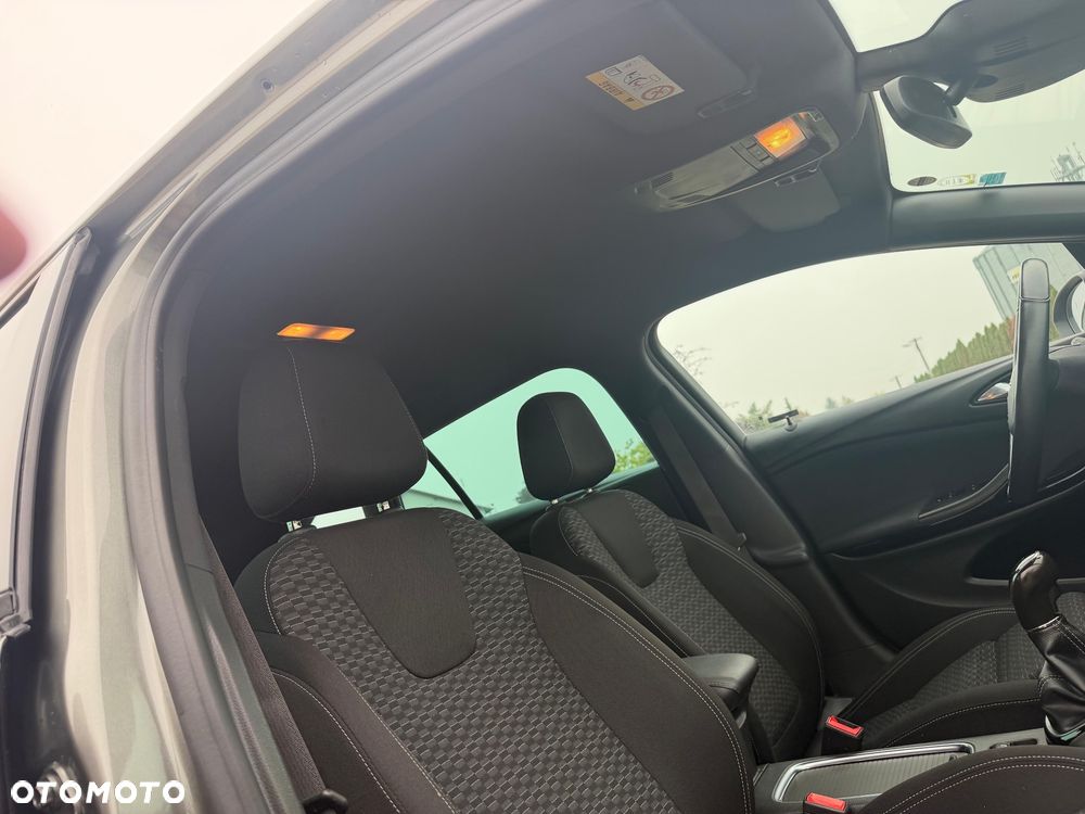Opel Astra 1.4 Turbo Dynamic - 24
