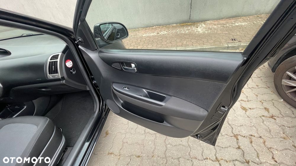 Hyundai i20 1.25 Comfort - 30