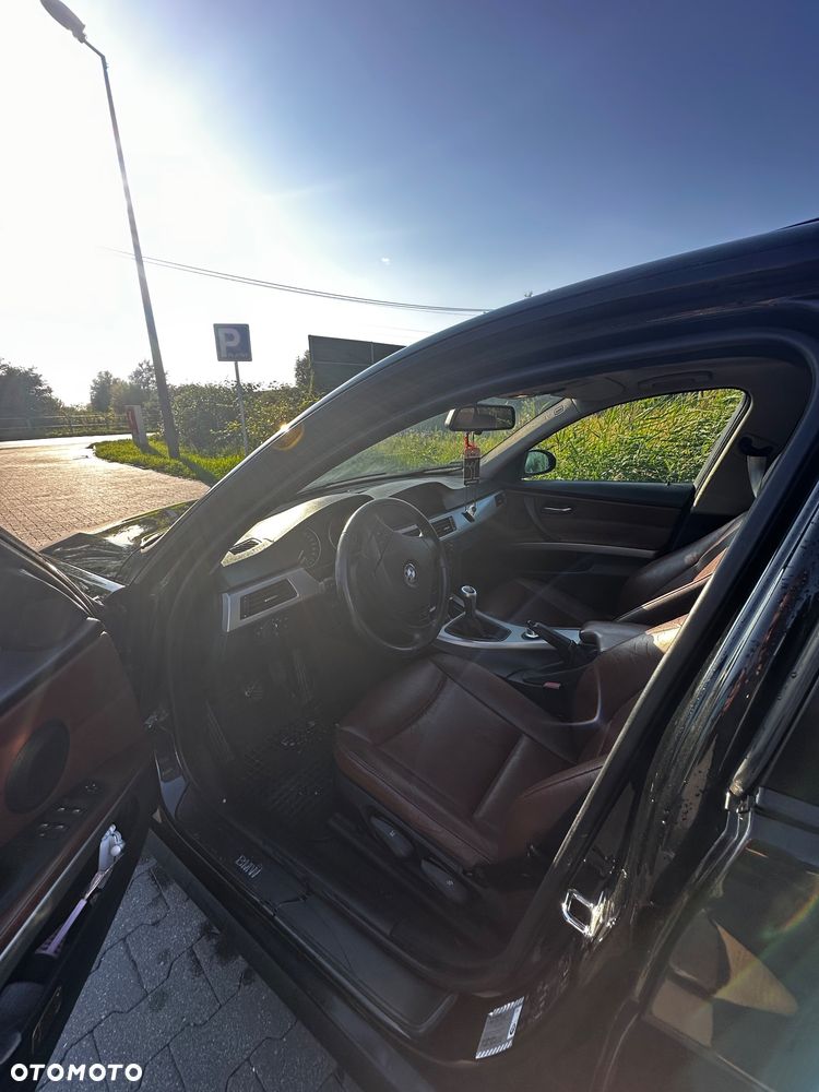 BMW Seria 3 320d - 11