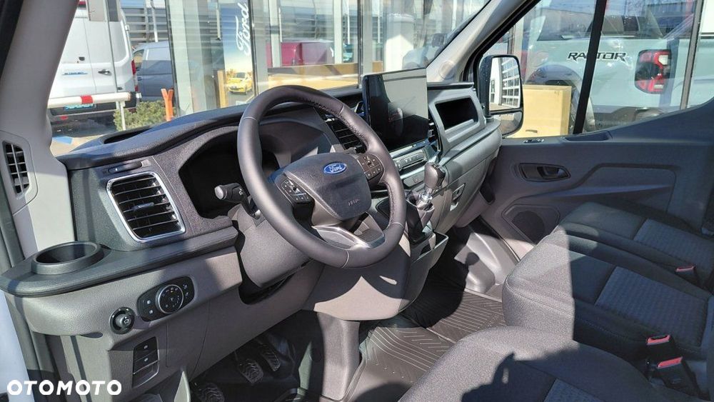 Ford Transit - 11