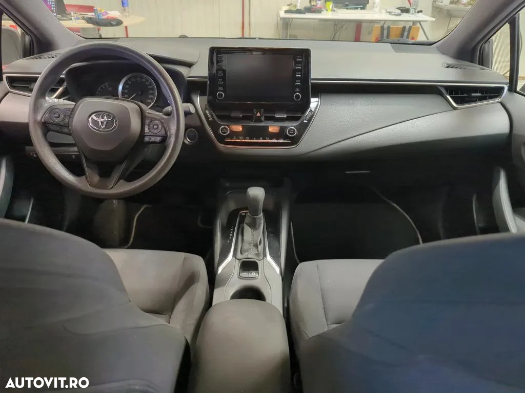 Toyota Corolla - 5