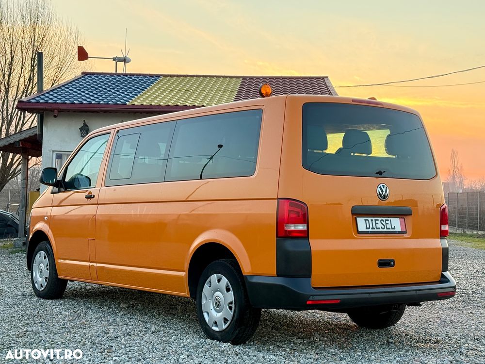 Volkswagen Caravelle - 5