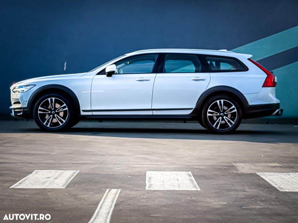 Volvo V90 D4 AWD Inscription - 3