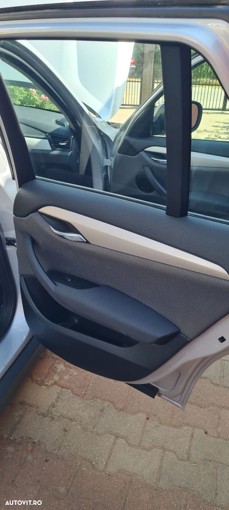 BMW X1 sDrive18d - 8