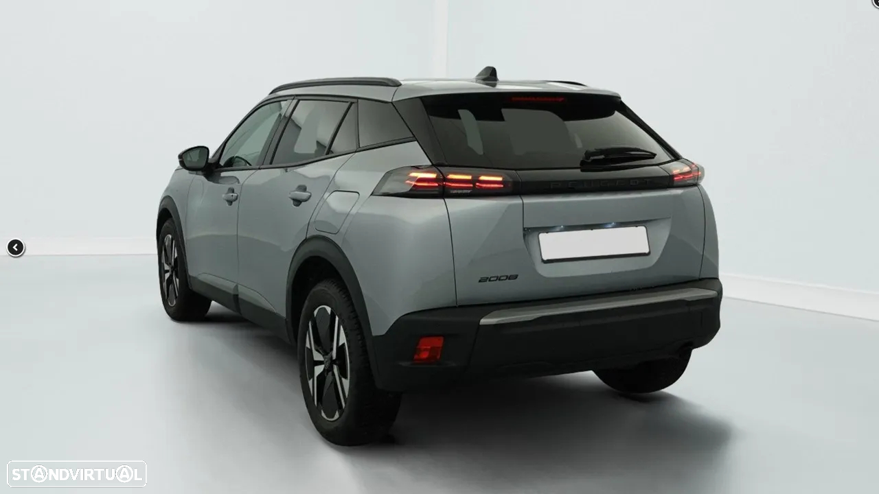Peugeot 2008 1.2 PureTech Allure Pack - 4