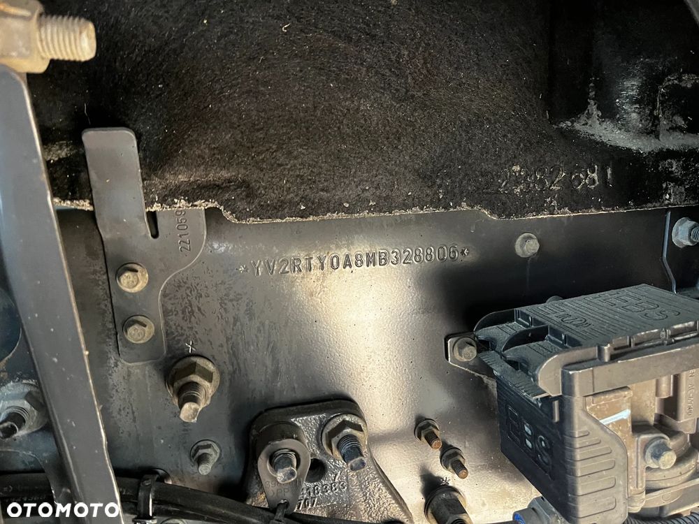Volvo FH 460 VIN : ** MB32**  PRODUKCJA 11/2020 SPROWADZONE Z FRANCJI SERWISOWANE  DWA ZBIORNIKI PALIWA LODÓWKA ALU FELGI - 11
