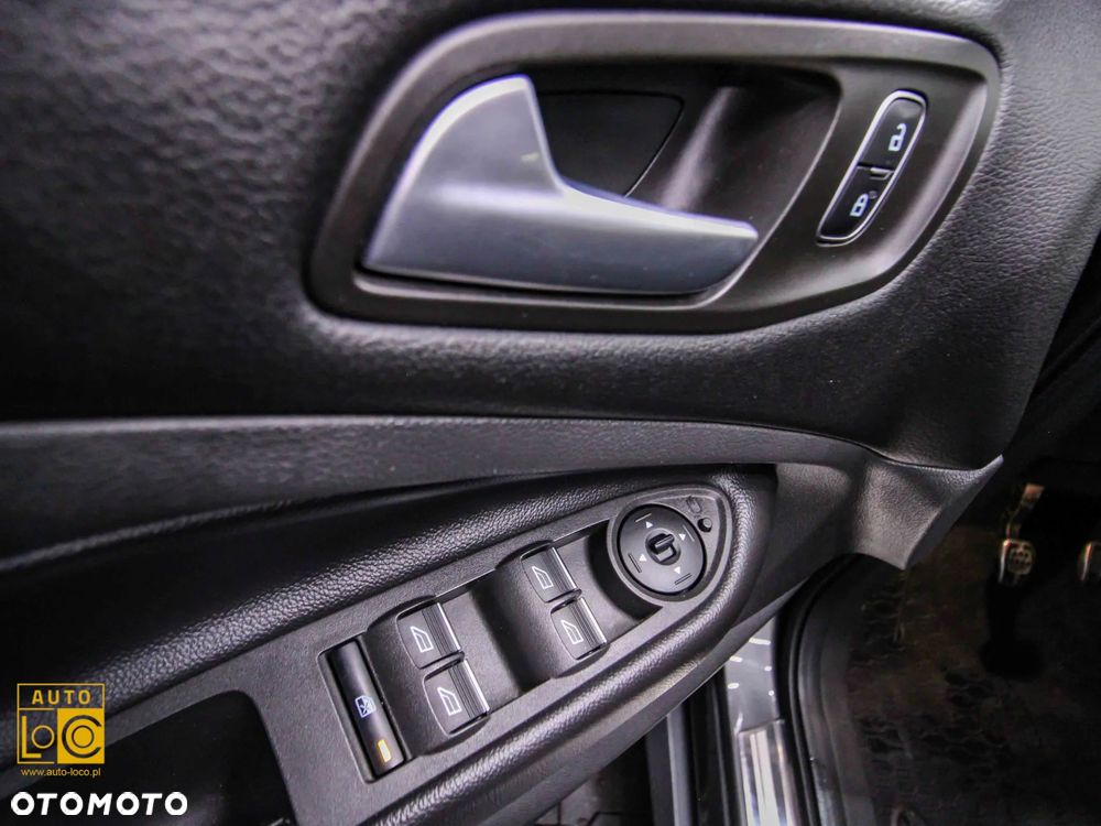 Ford Kuga 1.5 EcoBoost 2x4 ST-Line - 23