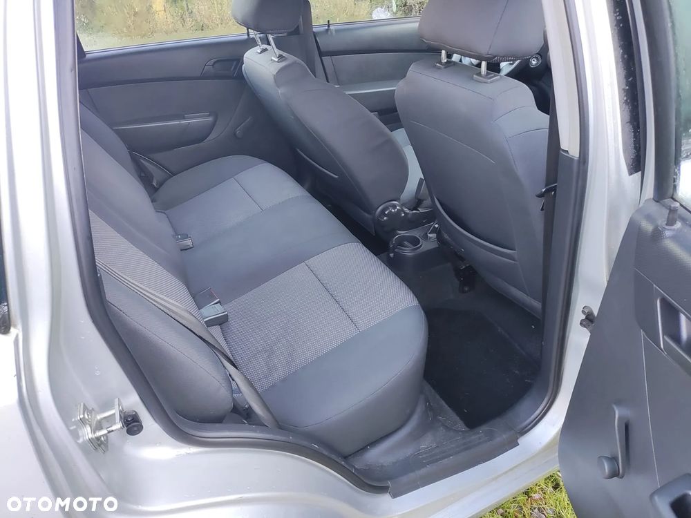 Chevrolet Aveo 1.2 16V Base - 7
