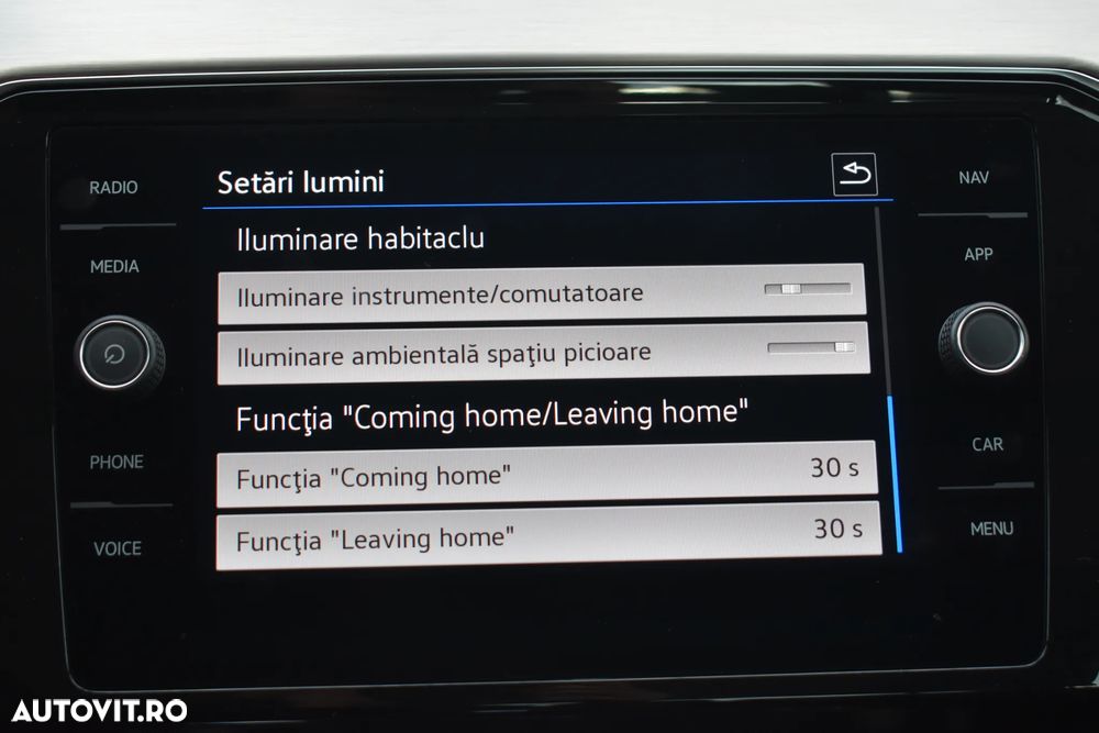 Volkswagen Passat 2.0 TDI DSG Highline - 31